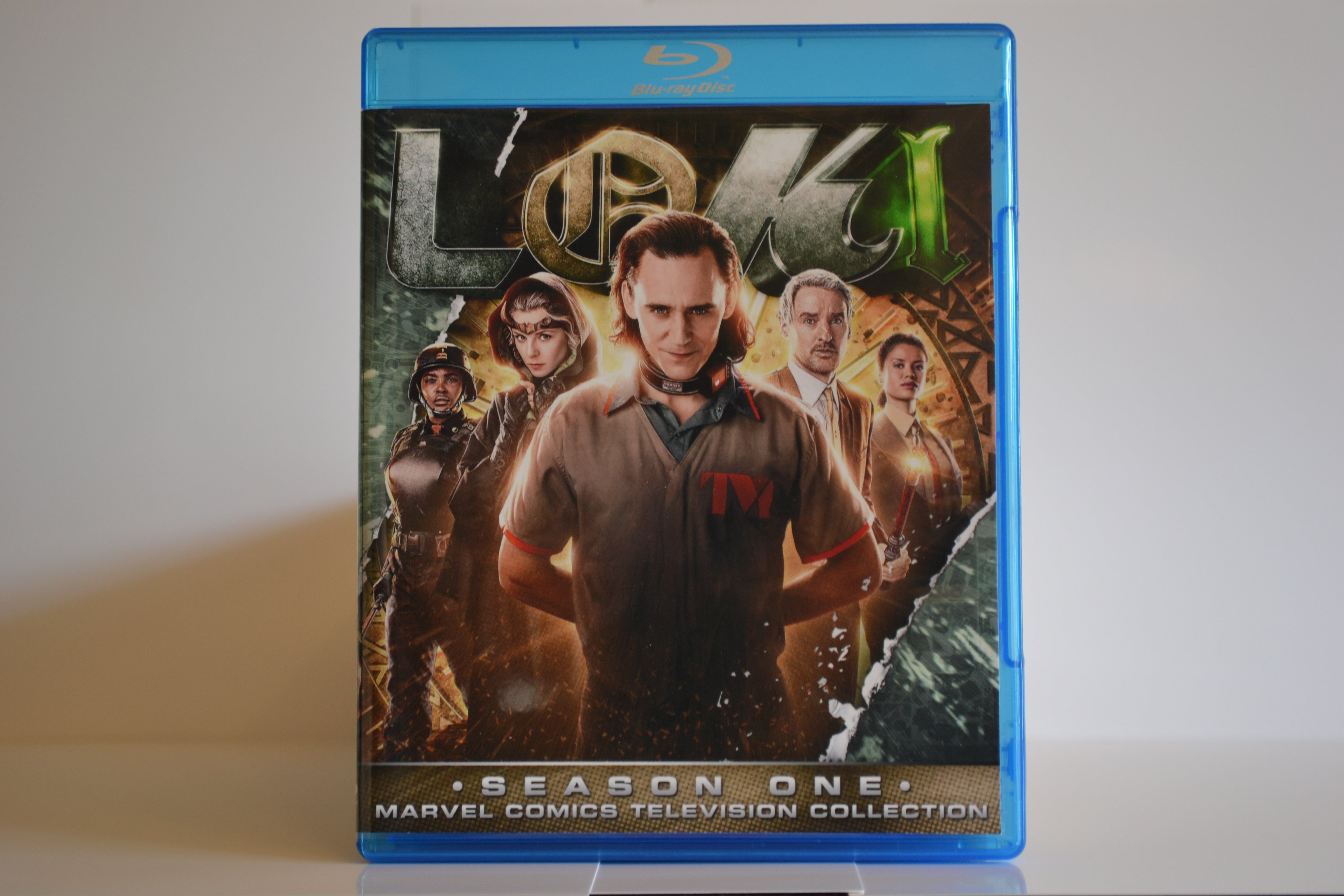 Loki: The Complete First Season [Blu-ray] — MyShopville