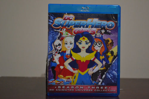 DC Super Hero Girls Season 3 Blu-ray Set