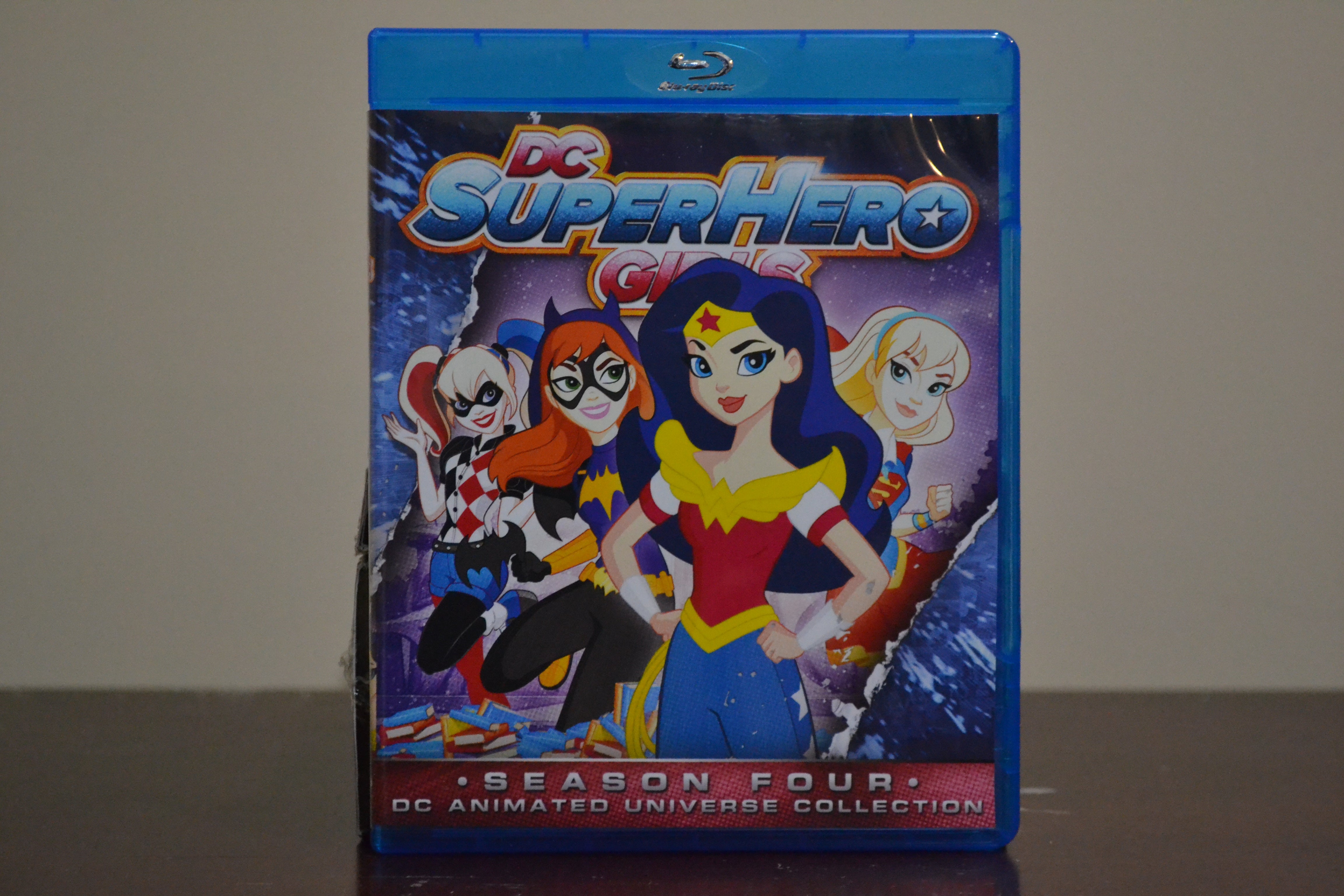 DC Super Hero Girls Season 4 Blu-ray Set