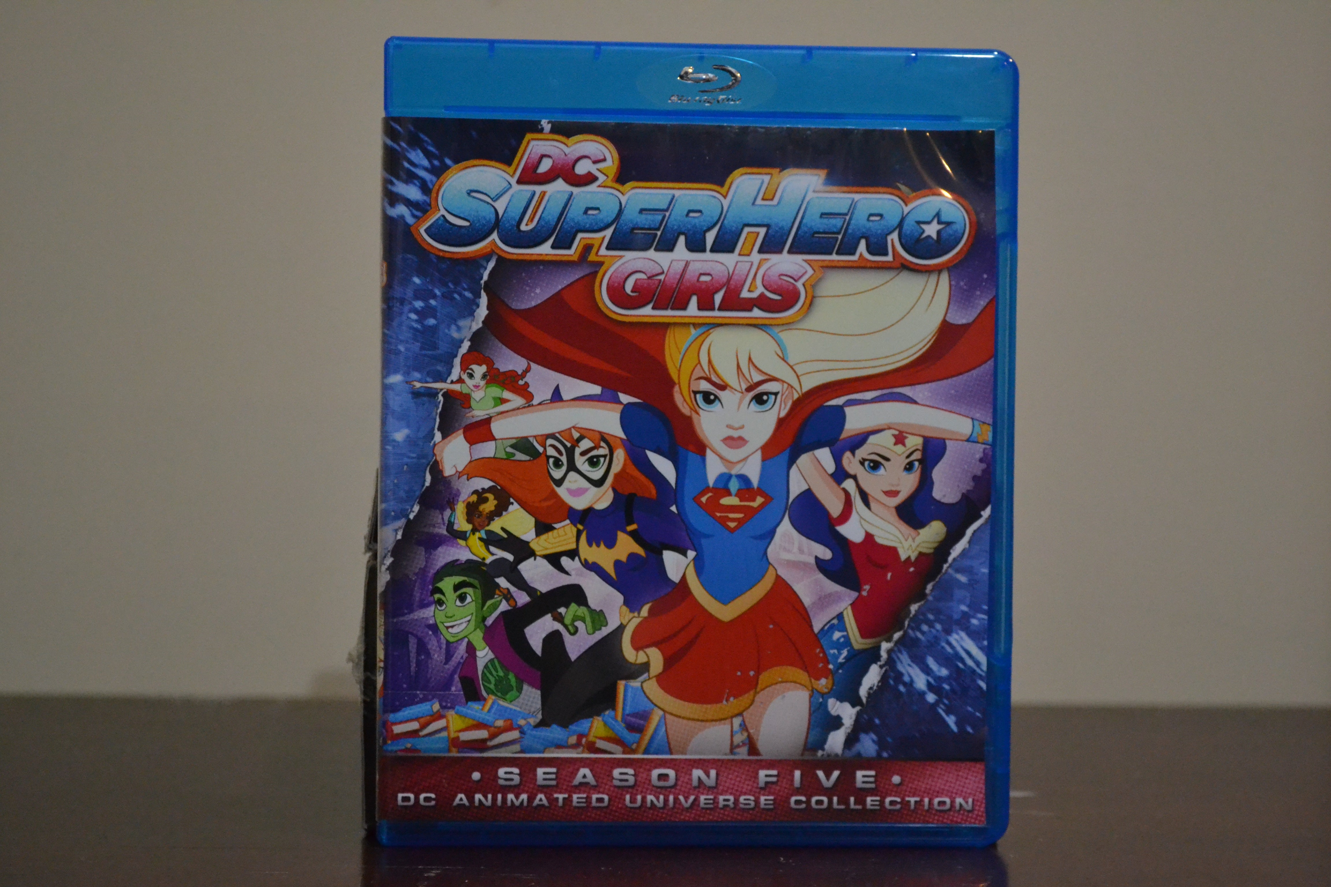 DC Super Hero Girls Season 5 Blu-ray Set